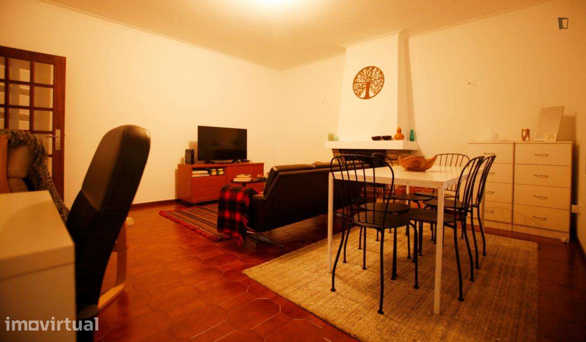 Quarto - localizado em Aldoar Porto - Grande imagem: 2/11