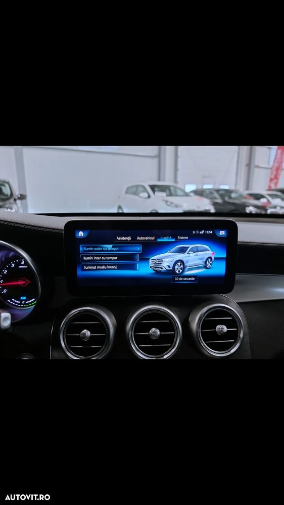 Mercedes-Benz GLC 200 - 13