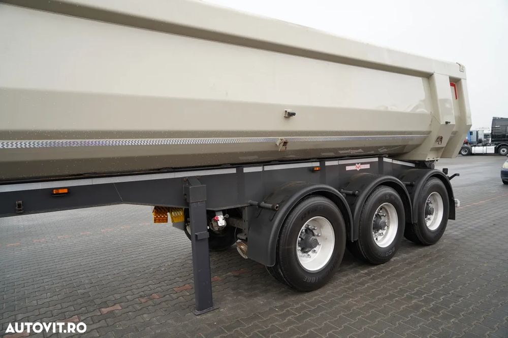 Alta BASCĂ HEUSER / 26 m3 / ALUMINIU / 4.500 KG / JANTE DIN ALIAJ / 2017 - 10
