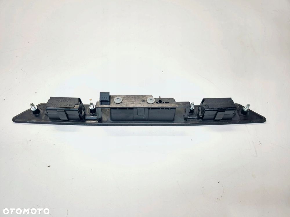 BLENDA PODŚWIETLENIE TABLICY REJ. AUDI A3 8P A4 B7 A6 C6 8P4827574 2/25 - 3