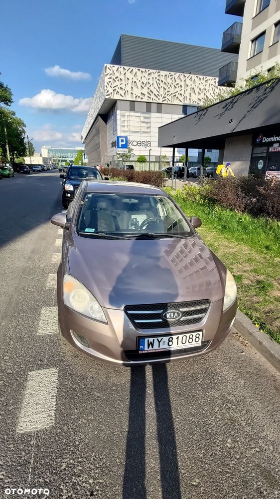 Kia Ceed 1.4 Comfort + - 4
