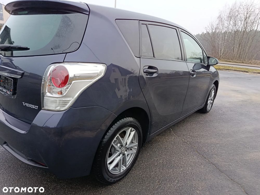 Toyota Verso 1.8 5-Sitzer Skyview Edition - 32