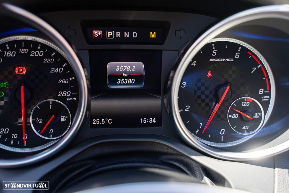 Mercedes-Benz SLC 43 AMG 9G-TRONIC RedArt Edition - 12