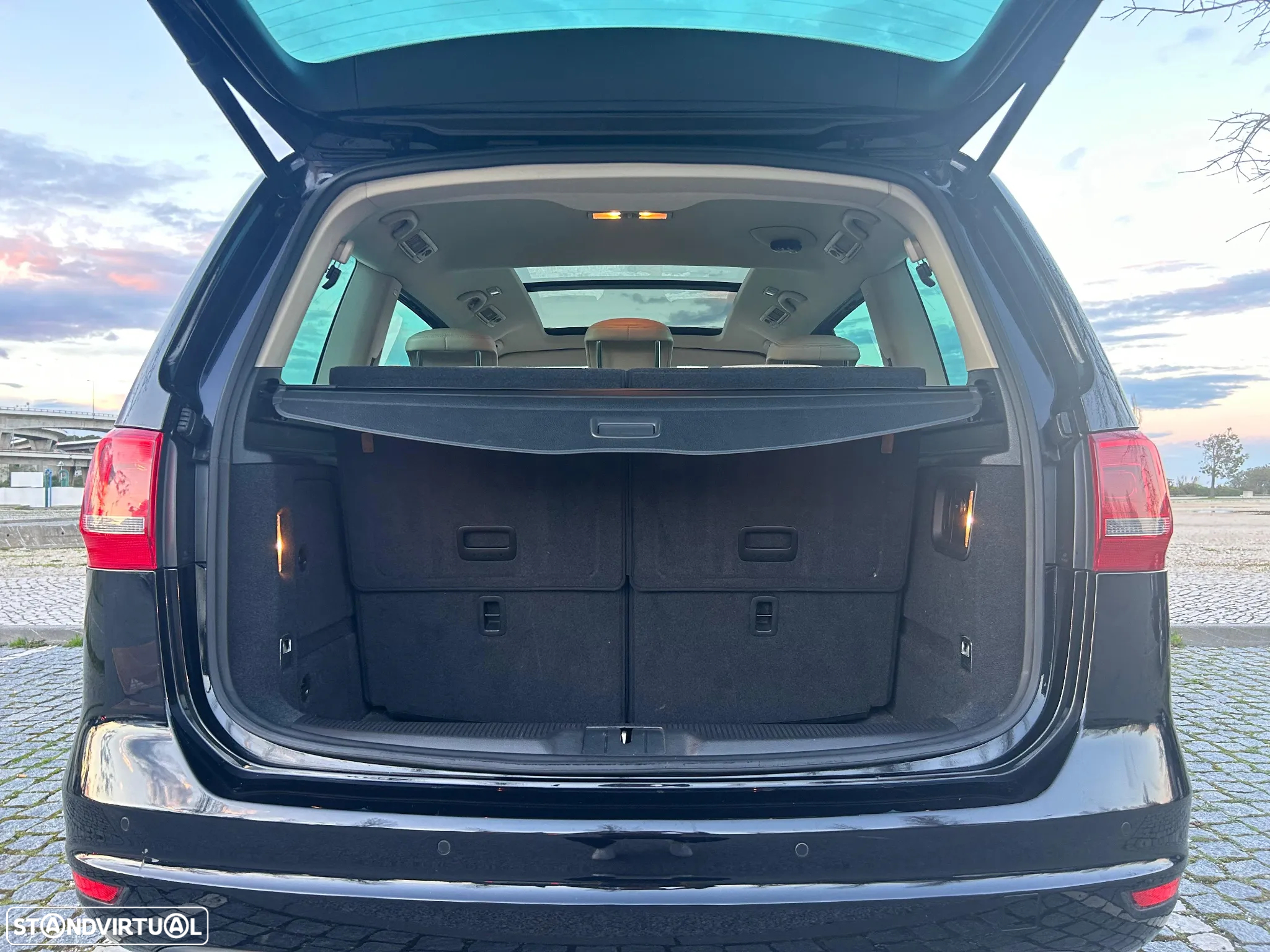 VW Sharan 2.0 TDI Highline DSG - 17