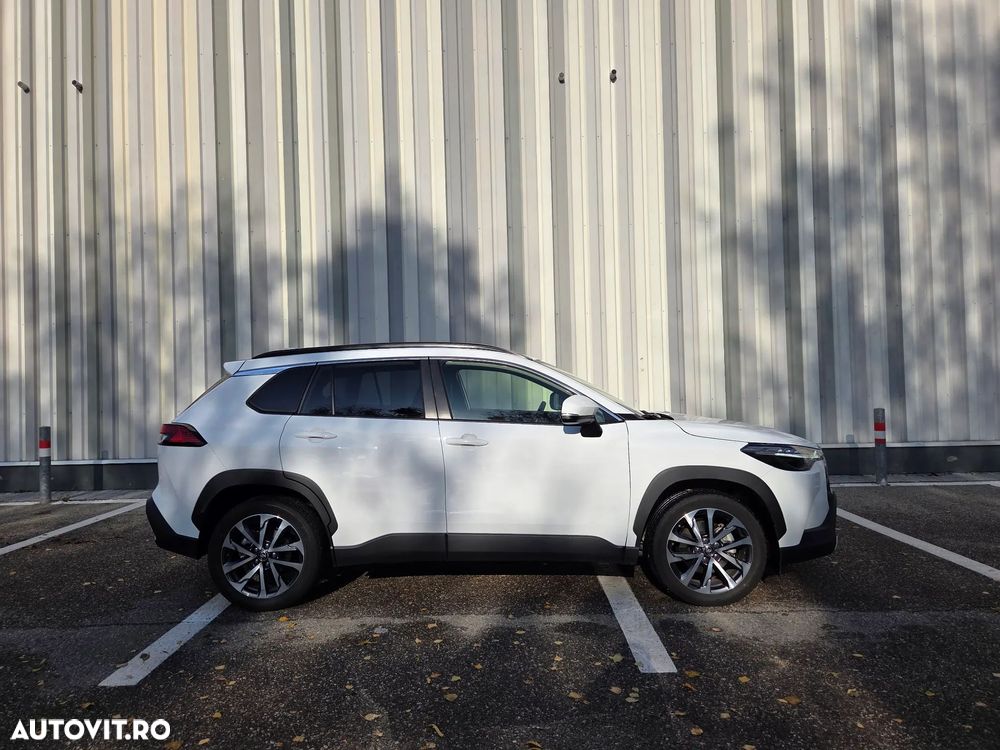 Toyota Corolla Cross - 12