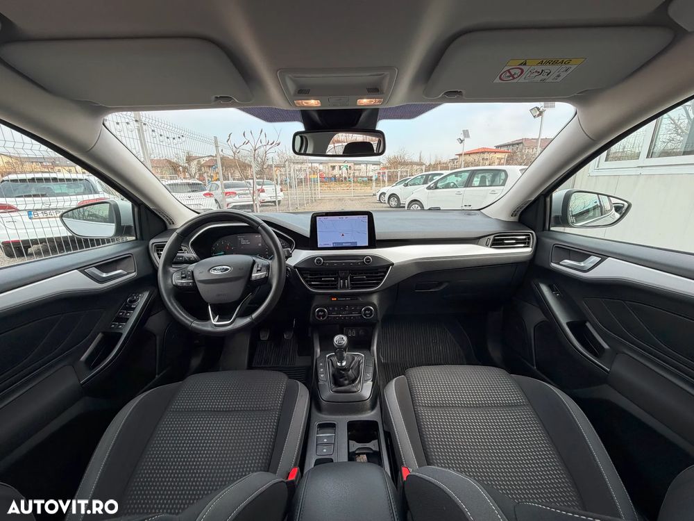 Ford Focus 1.0 EcoBoost Titanium Business - 10