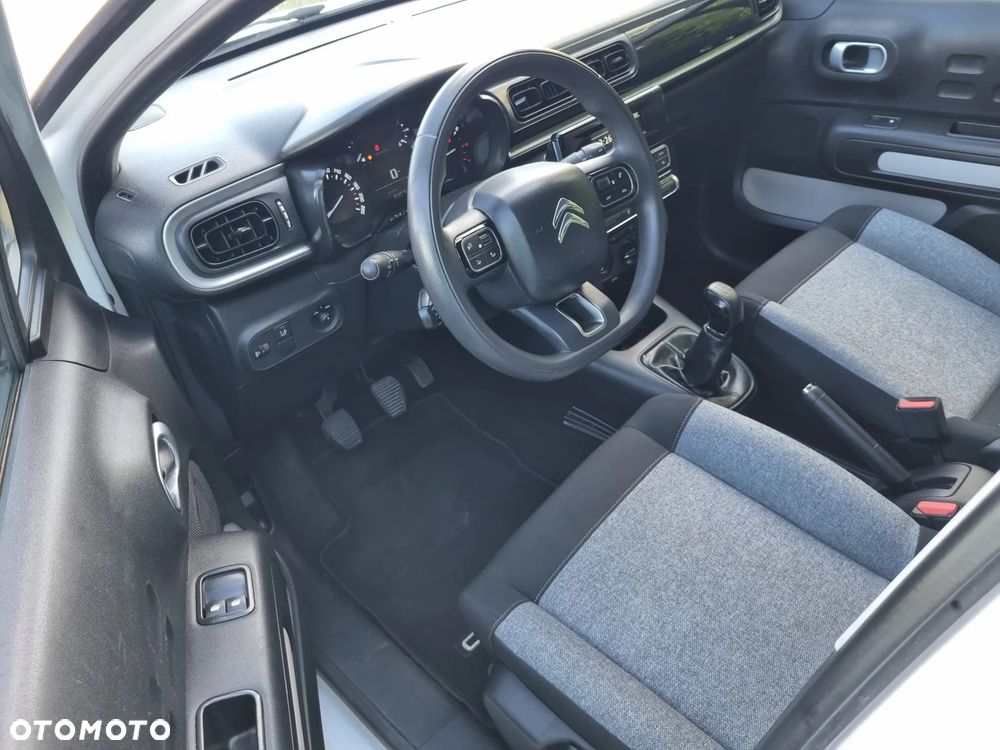 Citroën C3 Pure Tech 82 SHINE - 12
