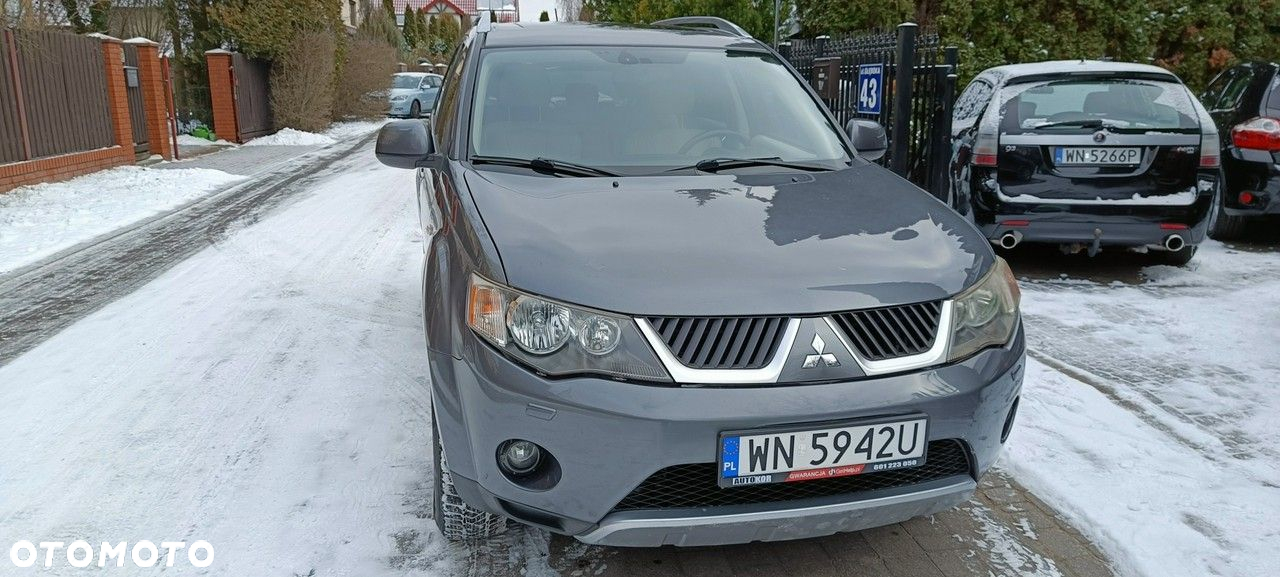 Mitsubishi Outlander 2.4 4WD CVT Instyle - 12
