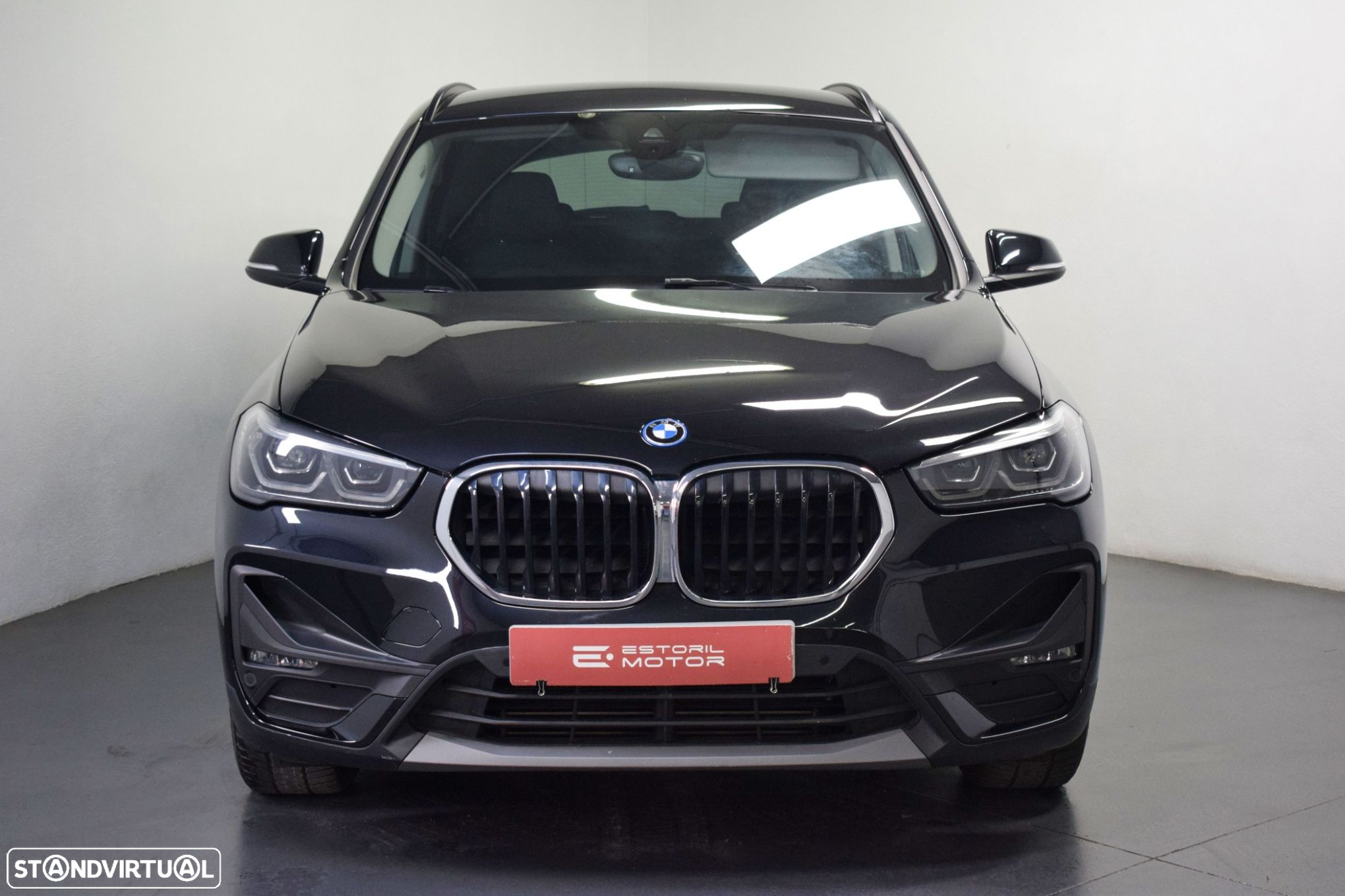 BMW X1 25 e xDrive Corporate Edition - 2