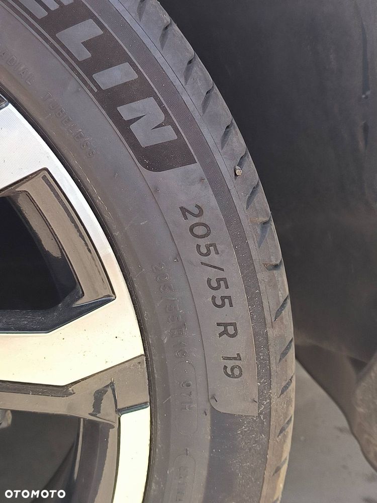 FELGA ALUMINIOWA 19'' DACIA BIGSTER I - 4