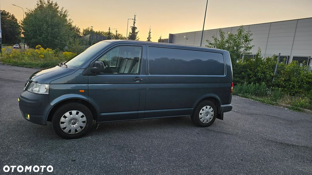 Volkswagen T 5 - 2