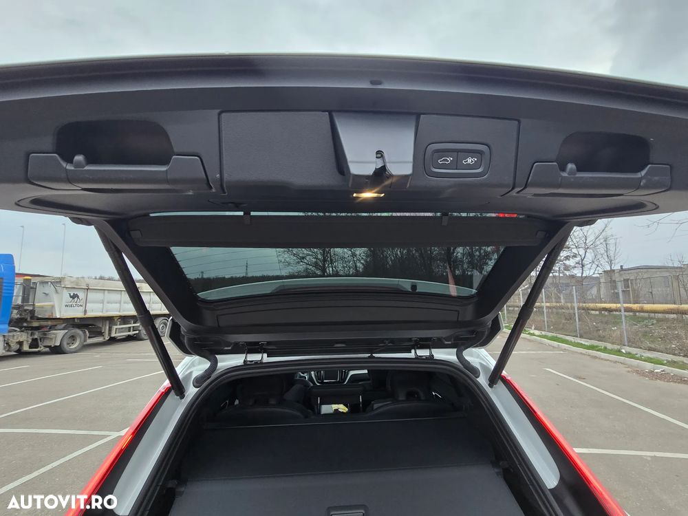 Volvo XC 60 T5 AWD R-Design - 7