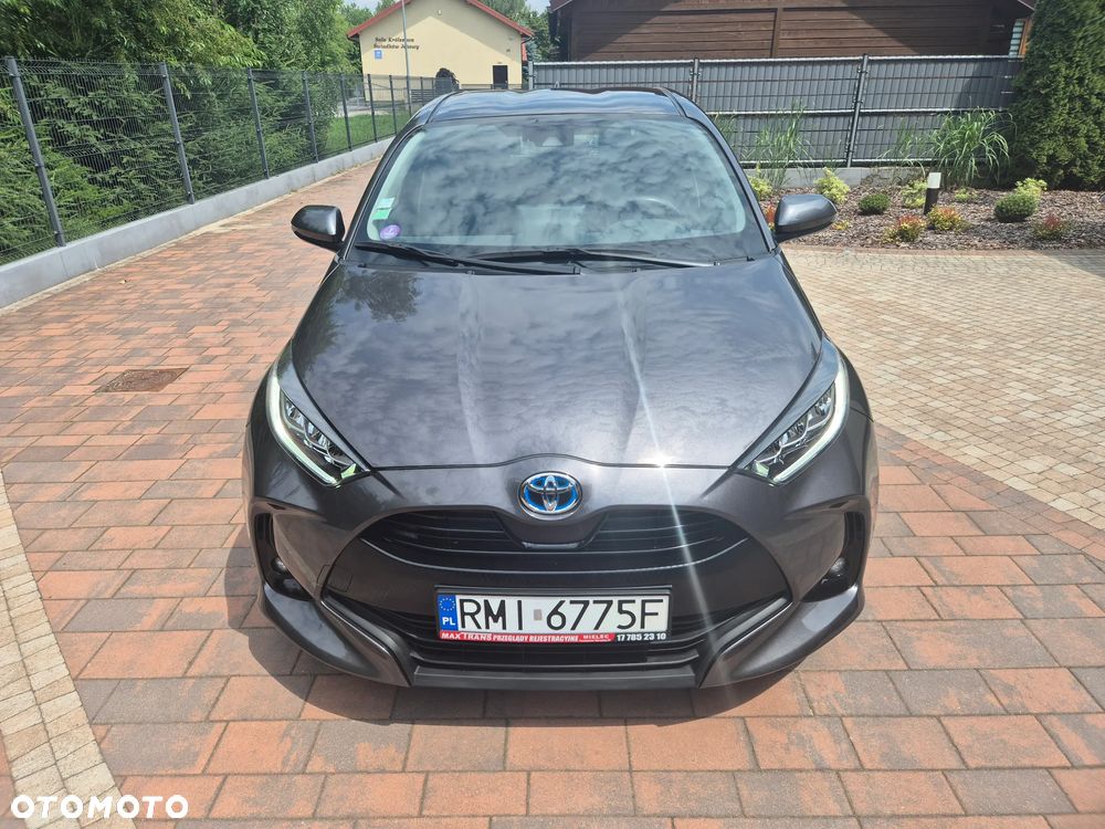 Toyota Yaris Hybrid 100 Dynamic EU6 - 10