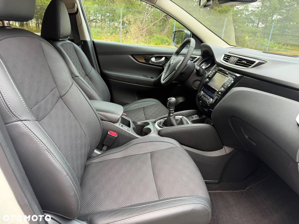 Nissan Qashqai 1.2 DIG-T Tekna - 19