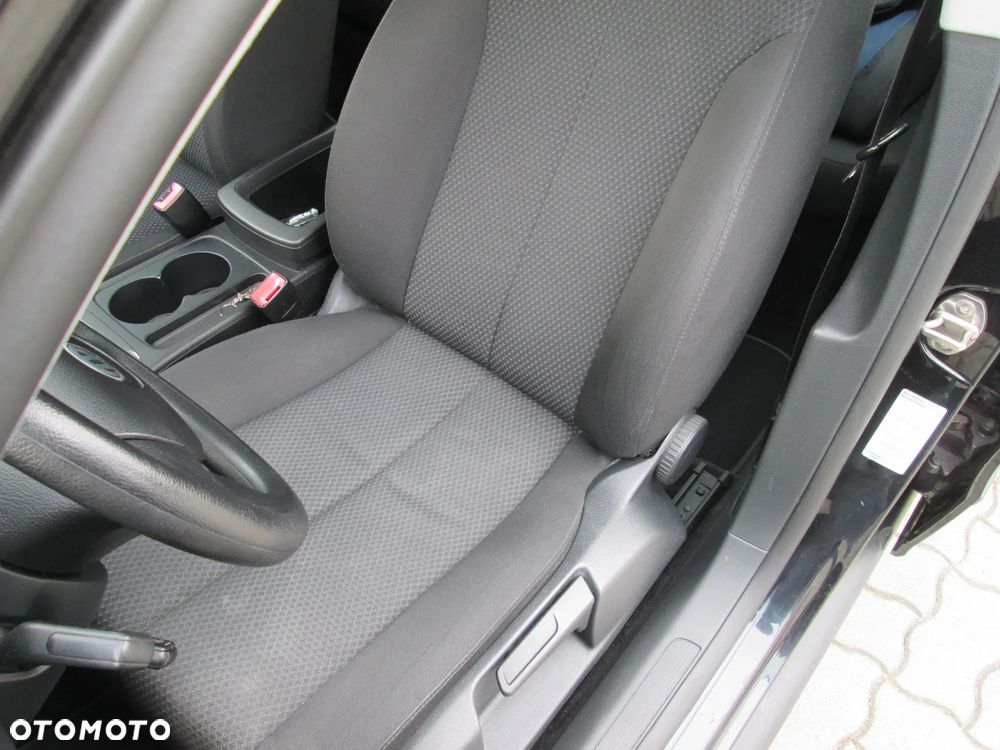 Volkswagen Passat 2.0 TDI Comfortline - 8