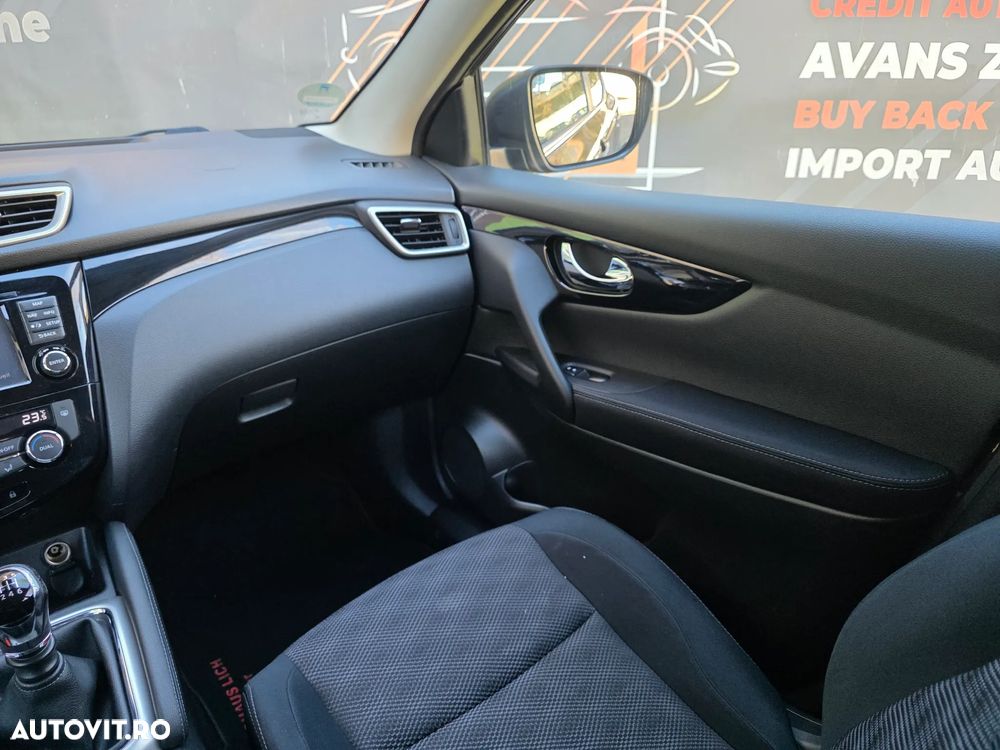 Nissan Qashqai 1.2 DIG-T ACENTA - 17