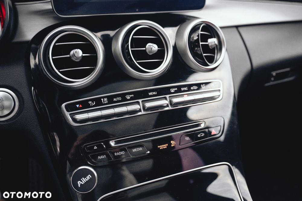 Mercedes-Benz Klasa C 400 4-Matic 7G-TRONIC - 18