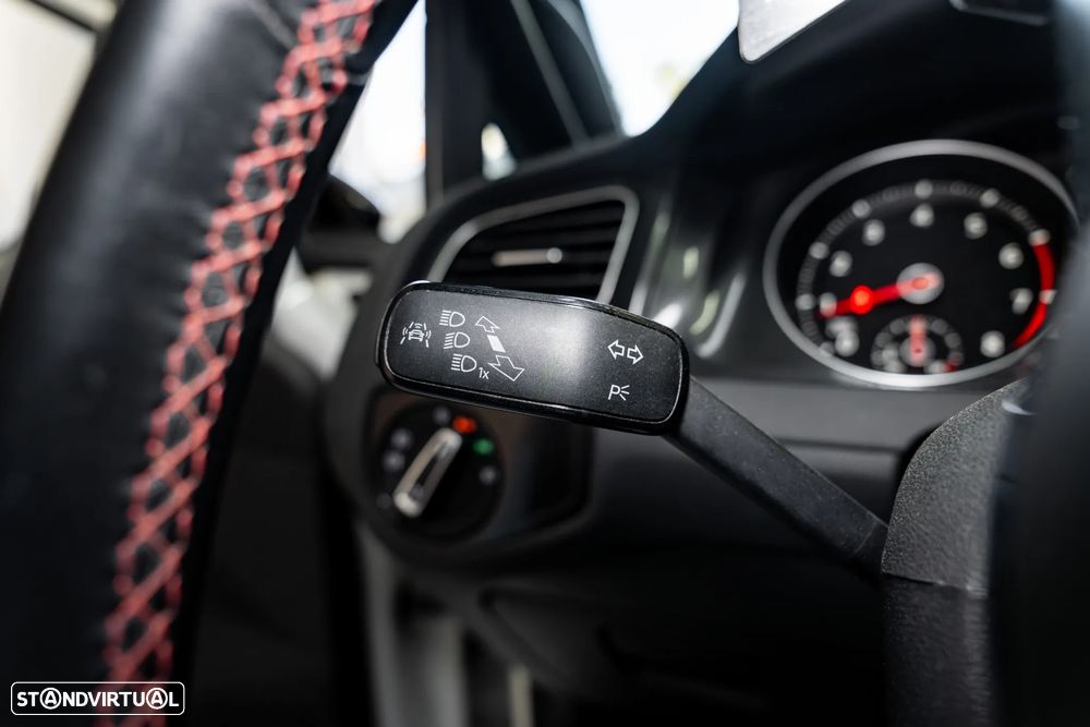 VW Golf GTI Performance BlueMotion DSG - 20