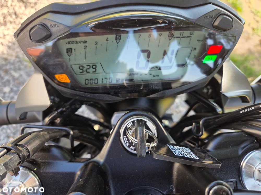 Suzuki SV - 19