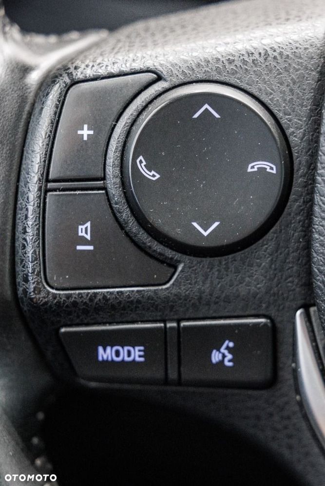 Toyota Auris - 32