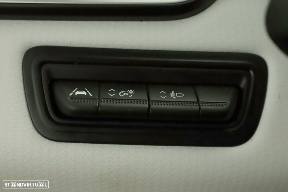 Renault Clio 1.0 TCe Techno Bi-Fuel - 18