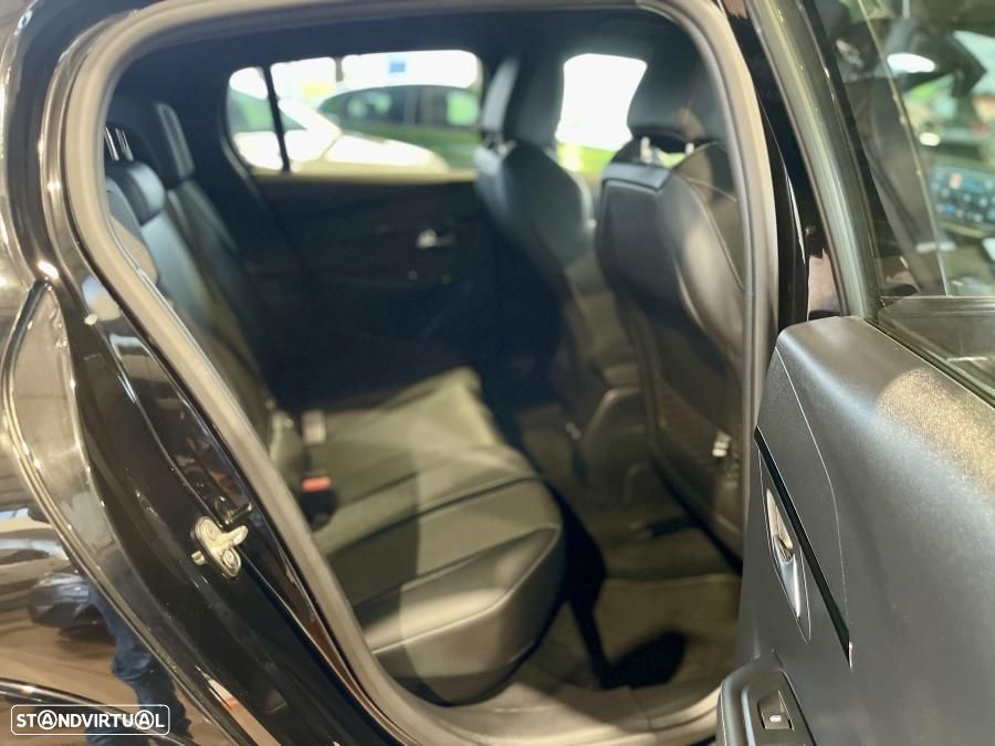 Peugeot 208 1.5 BlueHDi GT Line - 26