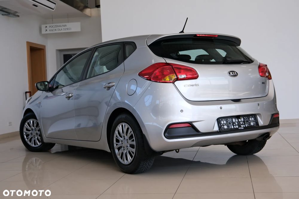 Kia Ceed - 14