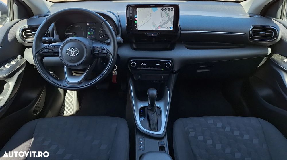 Toyota Yaris - 5