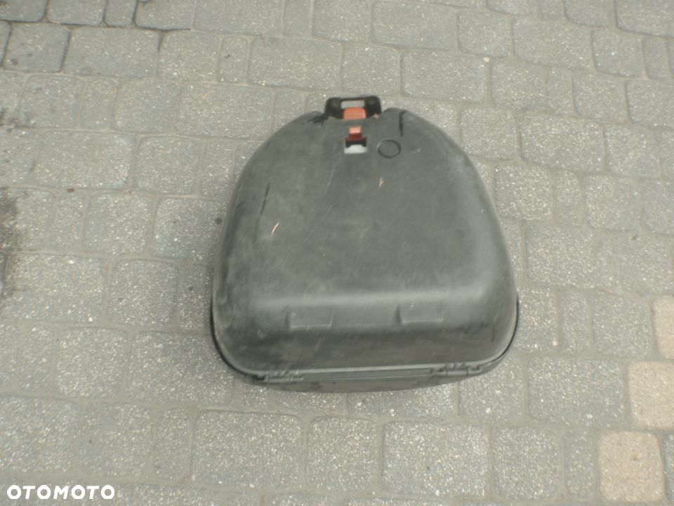 kufer schowek bagażnik givi 30 skuter motor - 3