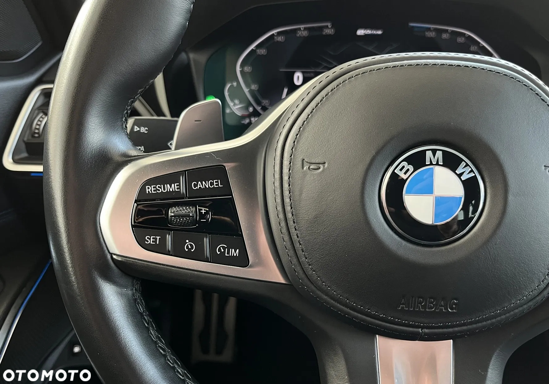 BMW Seria 3 330e M Sport sport - 13