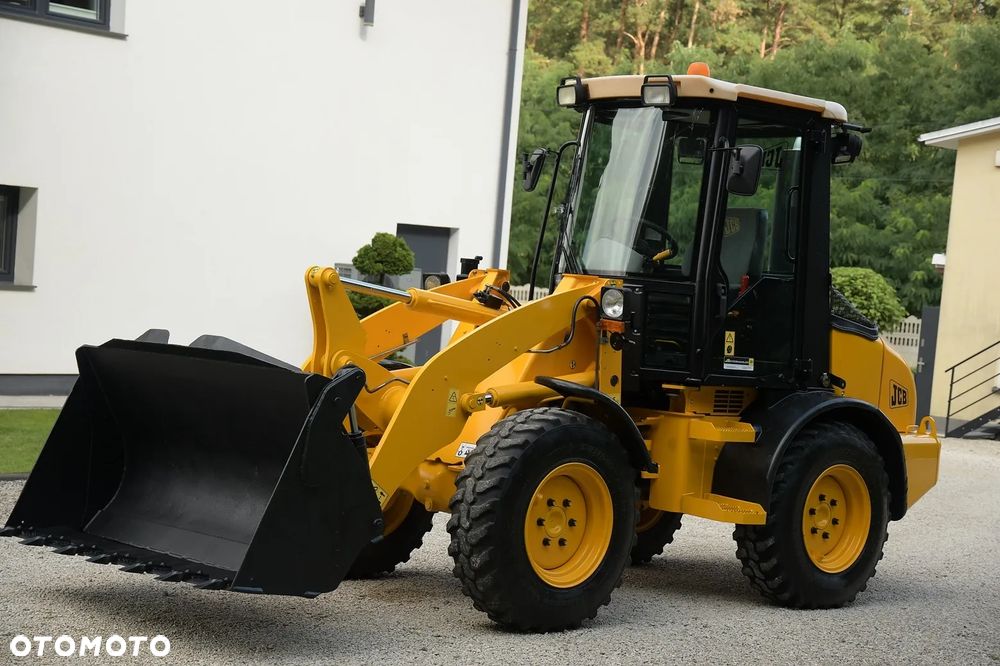 JCB Ładowarka JCB407 * GOTOWA DO PRACY! * SUPER STAN! - 10