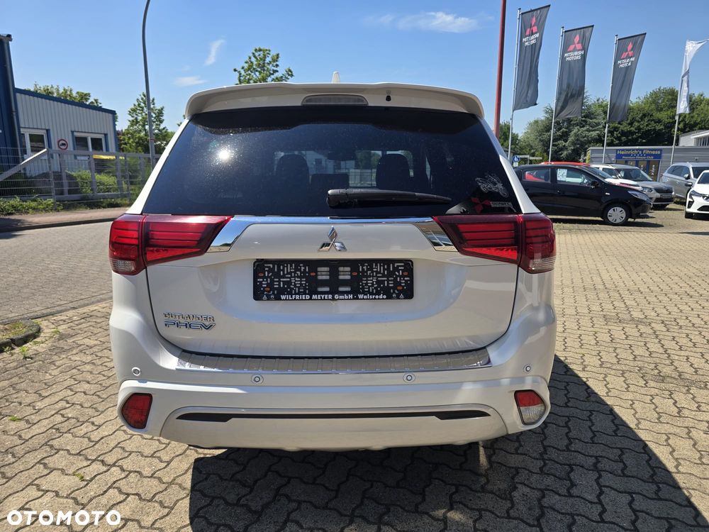 Mitsubishi Outlander 2.4 4WD Top - 6