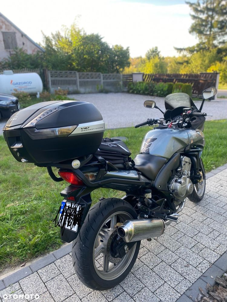 Honda CBF - 4