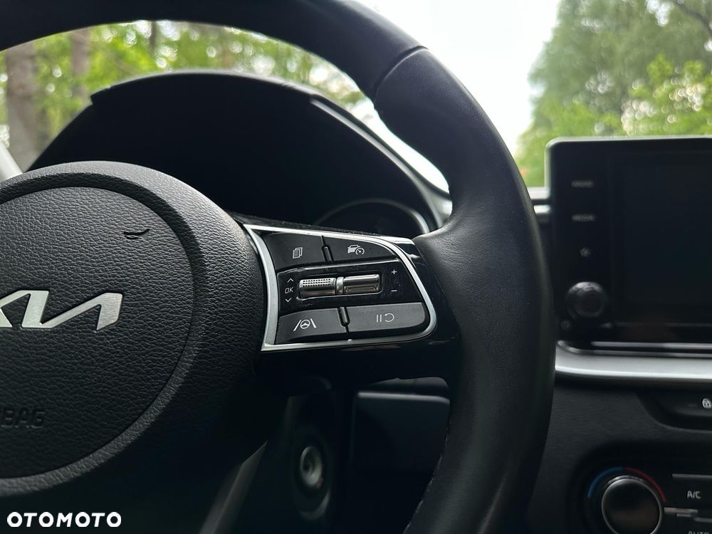 Kia Ceed - 7