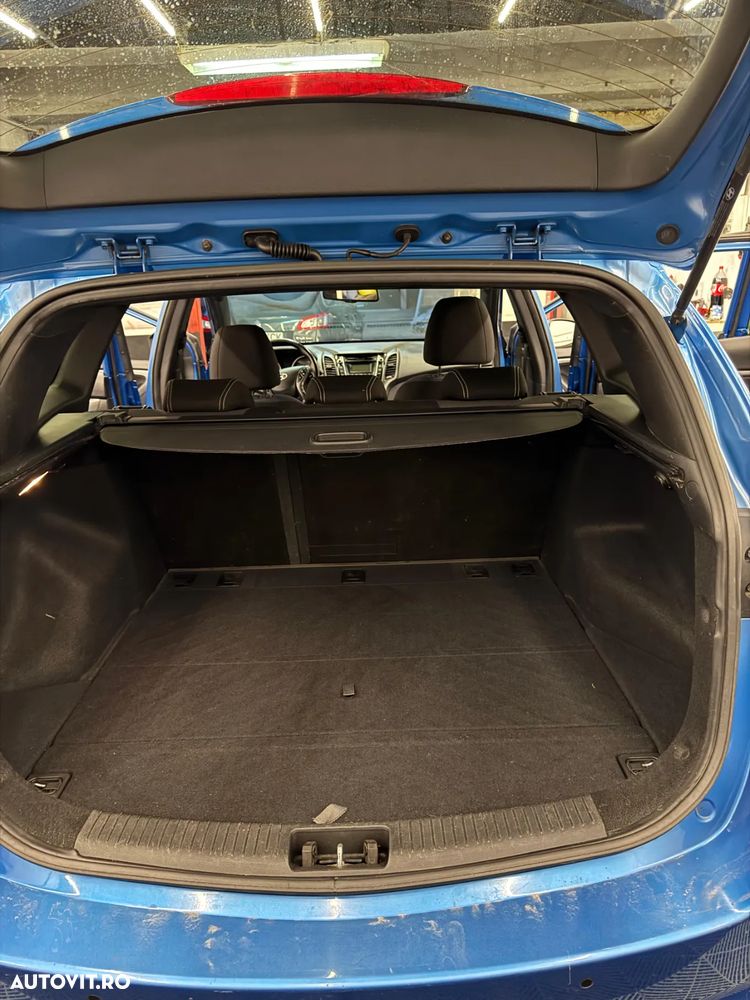 Hyundai i30 1.6 CRDI Comfort+ - 13