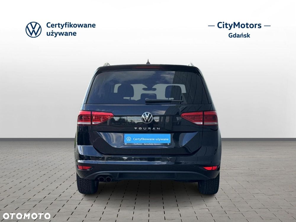 Volkswagen Touran - 4