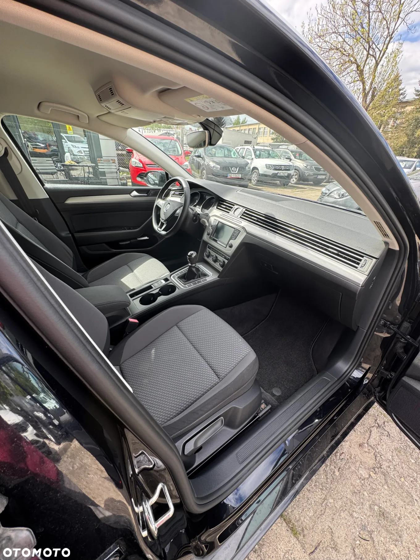 Volkswagen Passat 2.0 TDI BMT Comfortline - 22