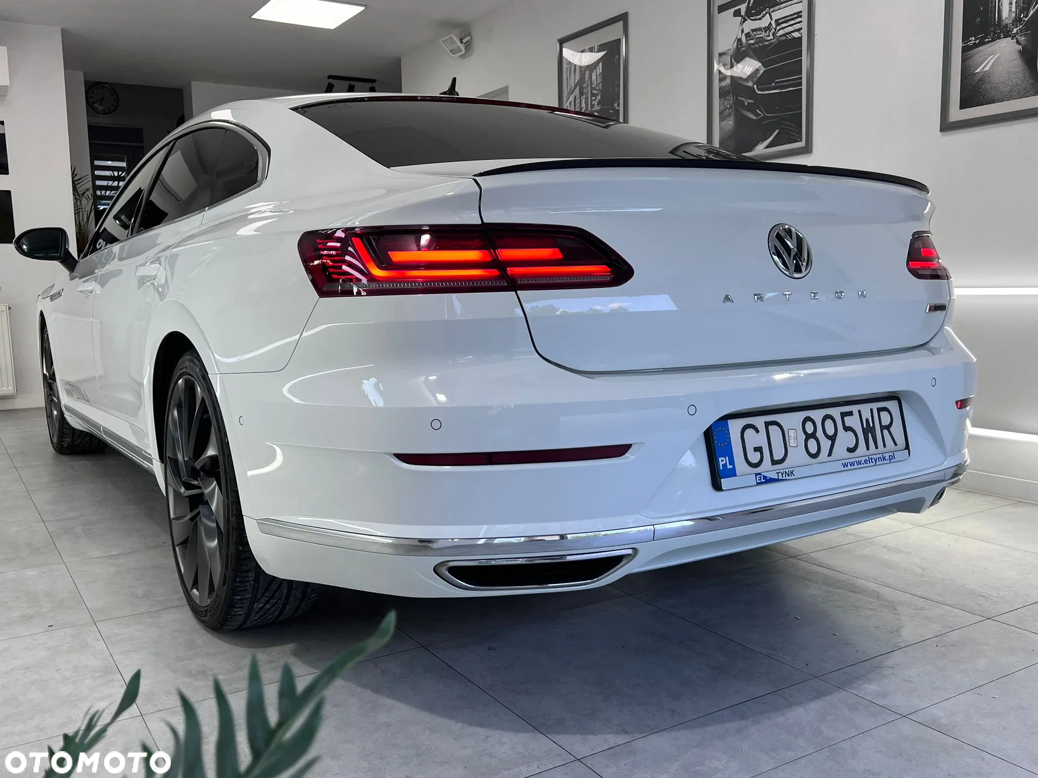 Volkswagen Arteon 2.0 TDI Bi-Turbo SCR 4Mot R-Line Edition DSG - 3