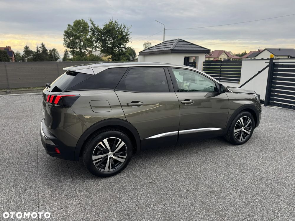 Peugeot 3008 BlueHDi 130 Stop & Start EAT8 Allure - 17