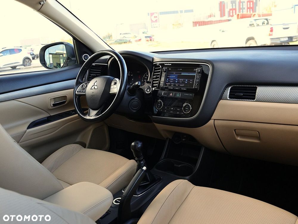 Mitsubishi Outlander 2013