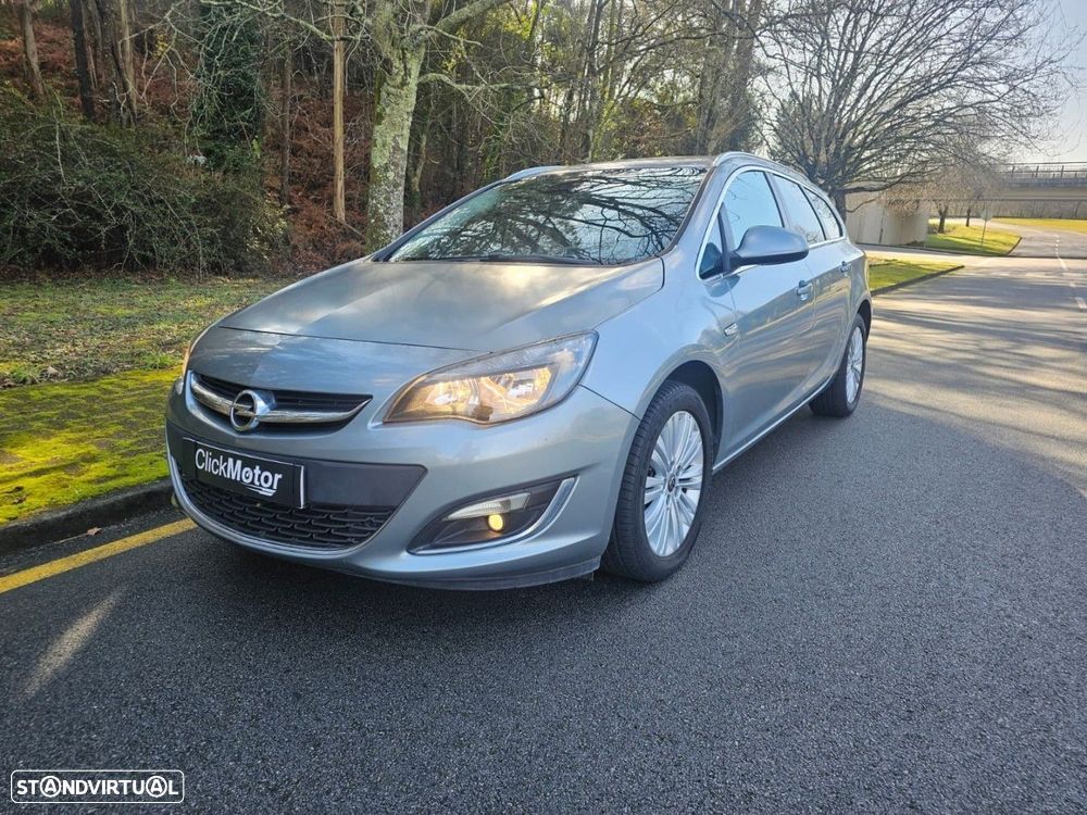 Opel Astra Sports Tourer - 1