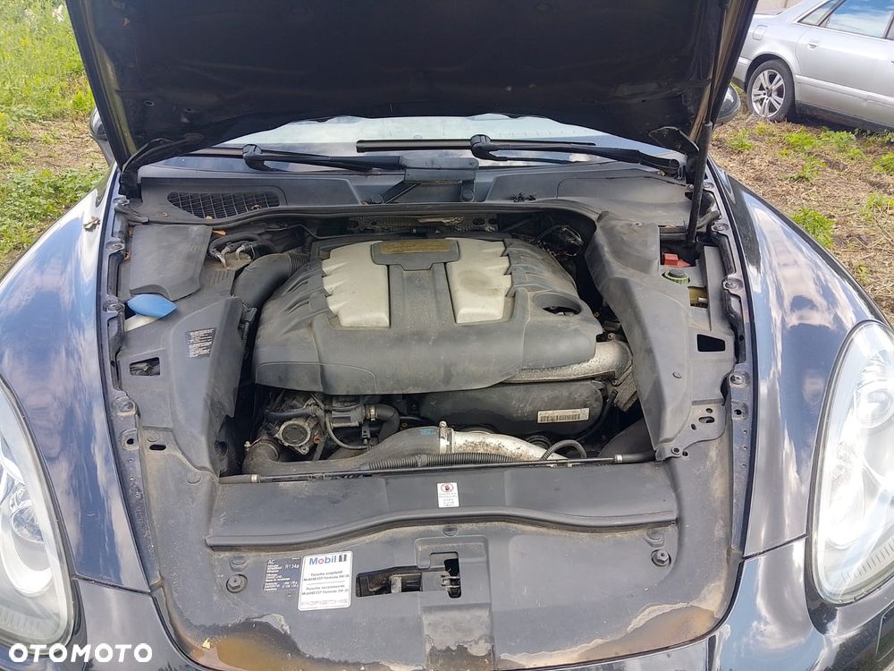 Porsche Cayenne Tiptronic S - 9