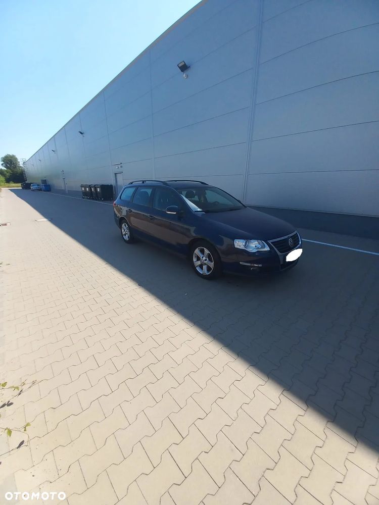 Volkswagen Passat - 14