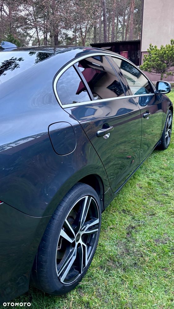 Volvo S60 D4 R-Design - 13