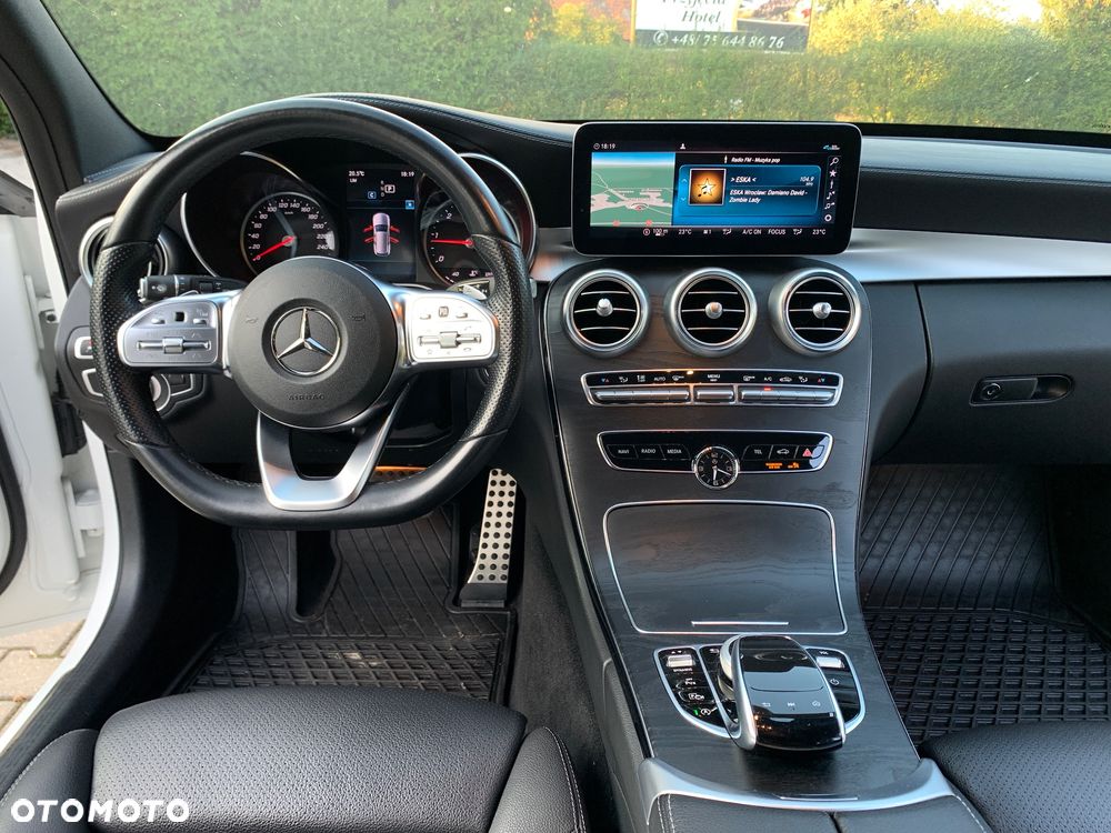 Mercedes-Benz Klasa C 220 d 9G-TRONIC AMG Line - 24