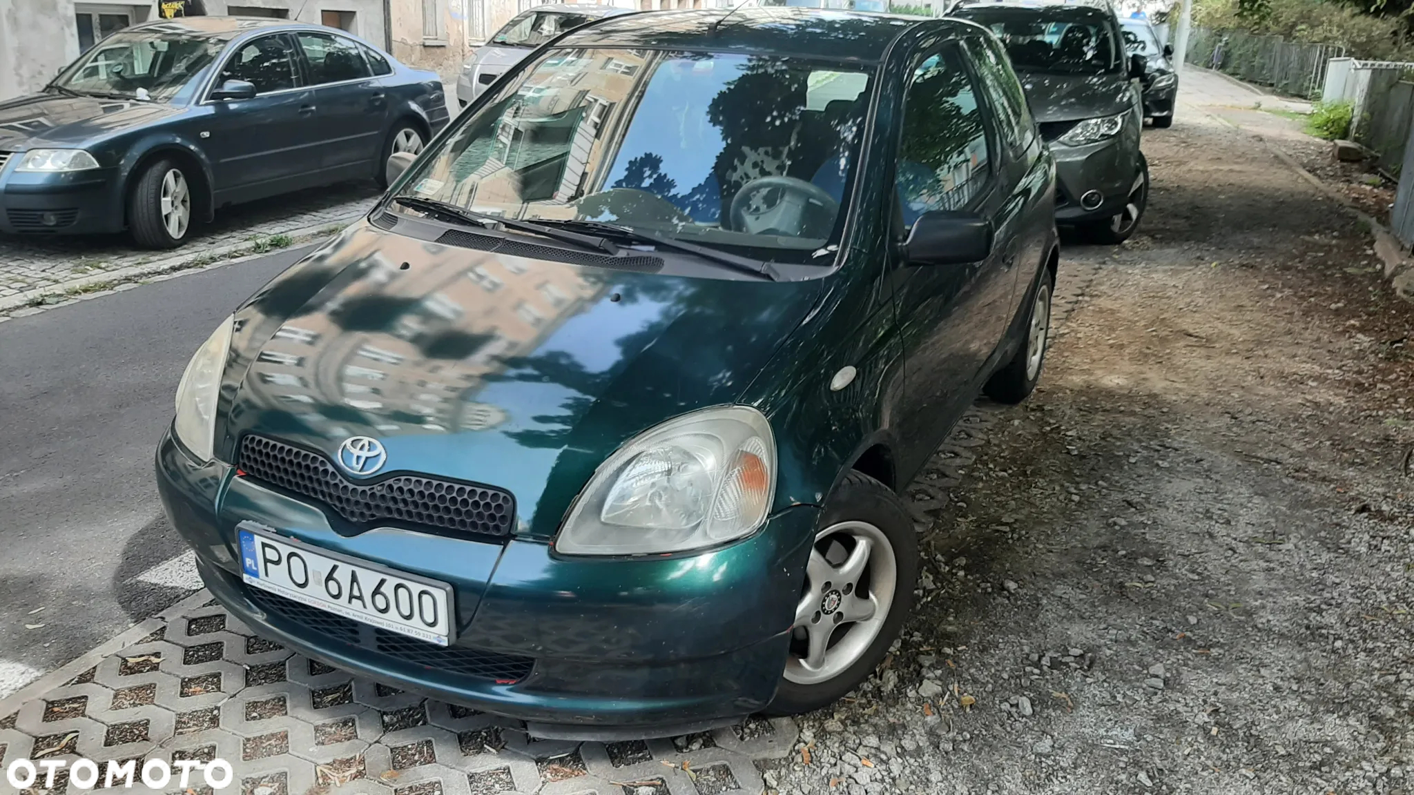 Toyota Yaris 1.3 - 6