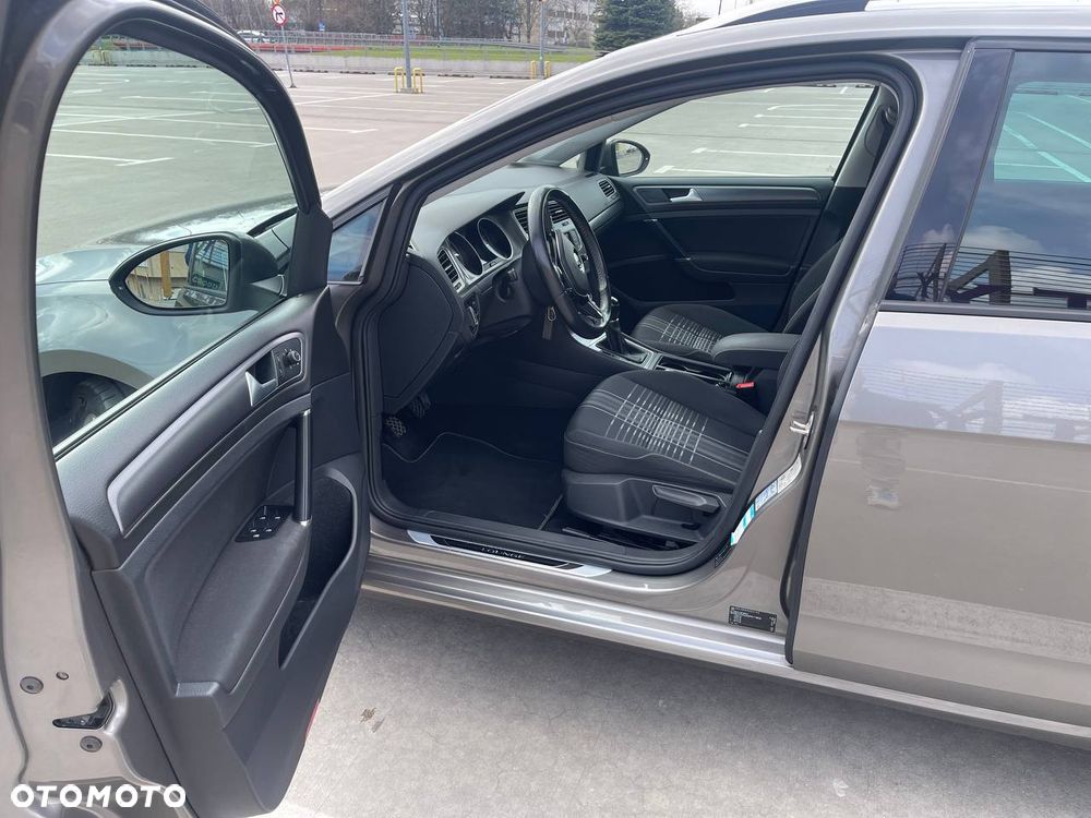 Volkswagen Golf 1.6 TDI BlueMotion Technology Lounge - 10