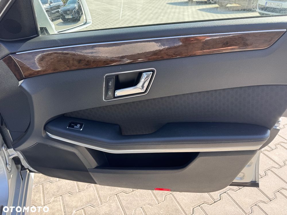 Mercedes-Benz Klasa E 220 CDI Automatik Elegance - 28