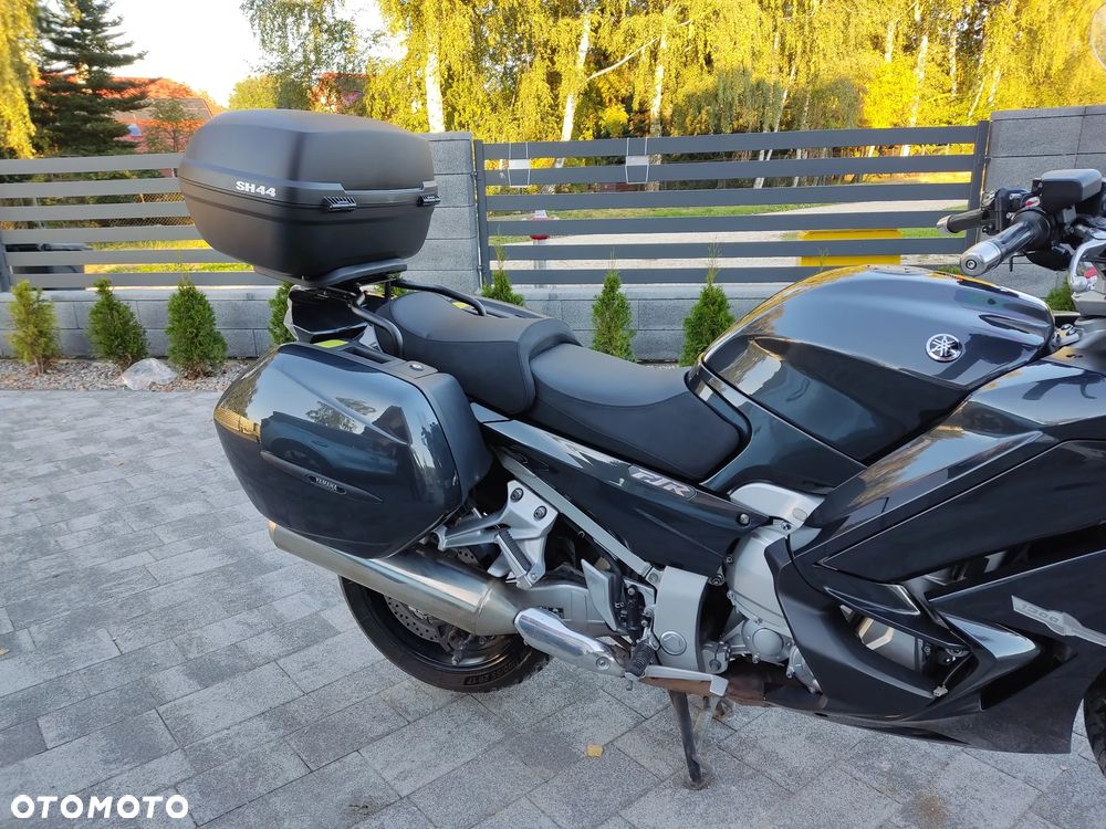 Yamaha FJR - 8