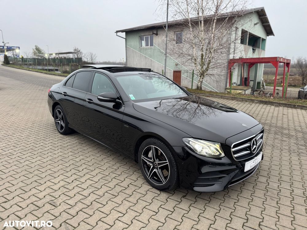 Mercedes-Benz E 300 T 9G-TRONIC AMG Line - 32